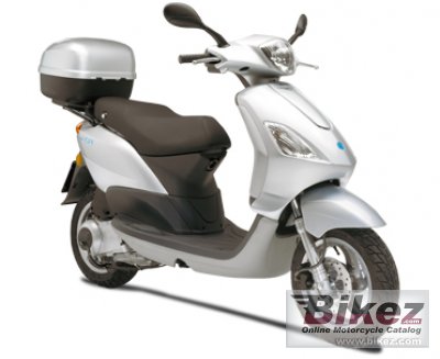 2011 Piaggio Fly 125 photo